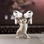 1/5 pcs Dancing Cat Stand for AirPods 1 2 Pro Cute Headphones Stand Funny Cat Toy Headphones Holder